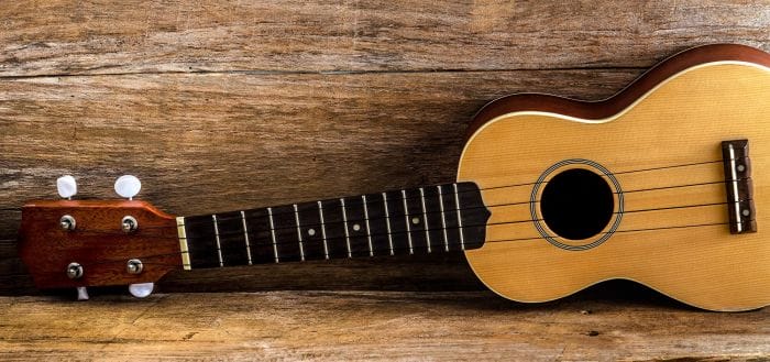 alat musik petik ritmik ukulele dan cara mainnya