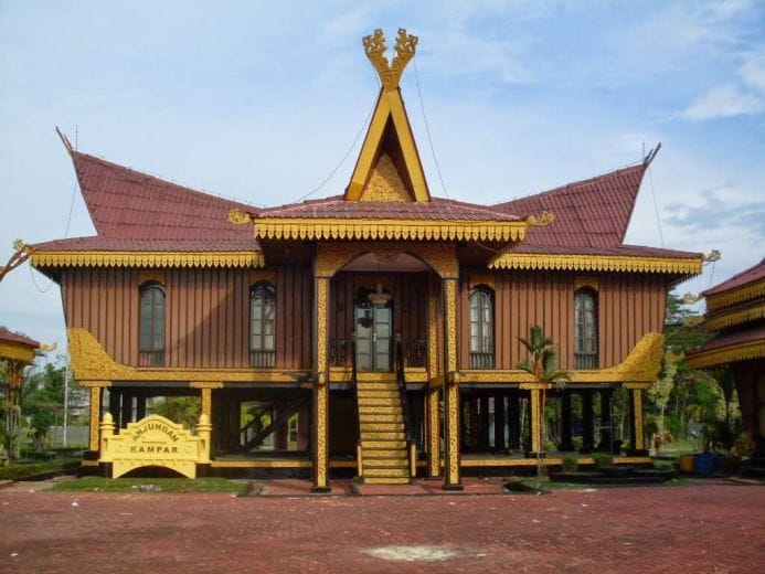 Rumah Adat Provinsi Riau
